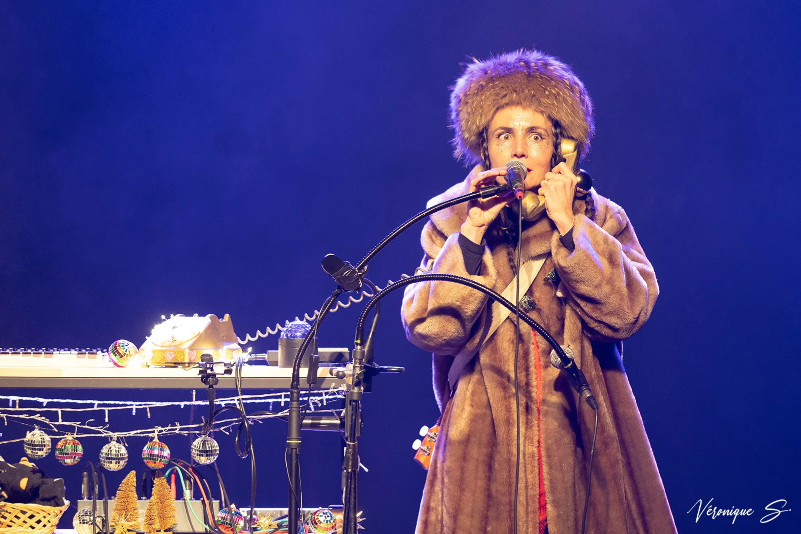 Justine chante Noël À DONF